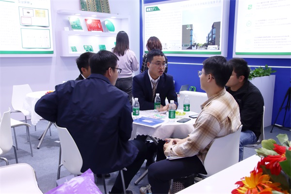 深圳普林電路展位熱鬧非凡