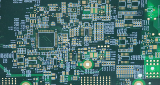 為什么不同PCB廠家價格差異大？